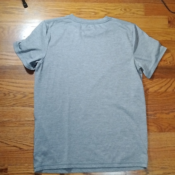 Adidas Boys Gray with Black Adidas Logo T-shirt Size L - Picture 4 of 4